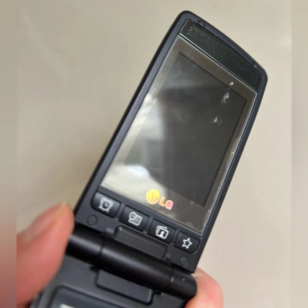 LG KF300 Mobile Phone Untested Vintage Retro Black